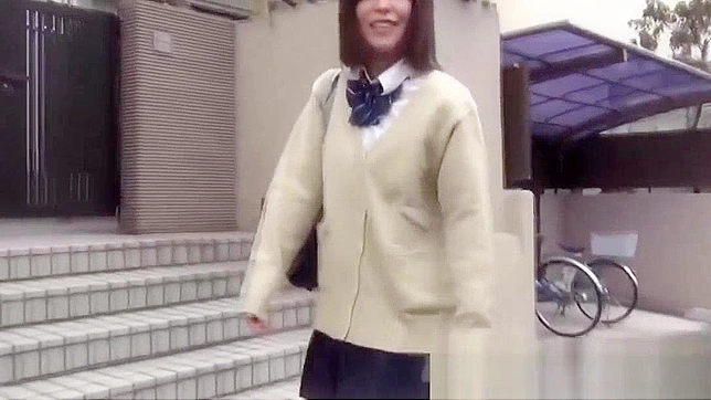 Jav Outdoor Cunt Flash ~ Cum Inside Japanese Pussy in Public