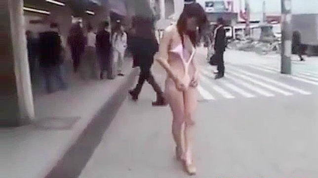 Japanese Beauty Walks Semi-Nude in Tokyo Street - HD Video