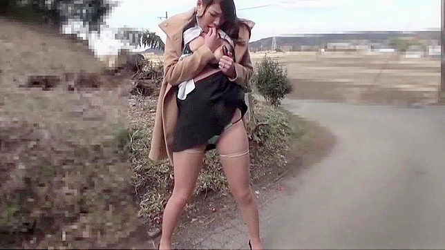 Japanese Girl's Exotic Outdoor Masturbation and JAV Clip