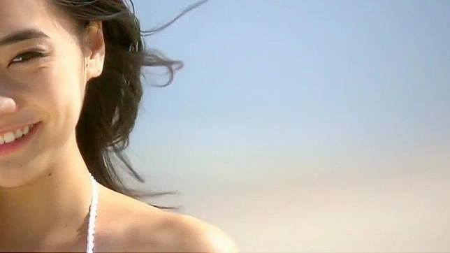 Jav Daily ~ Kurashina Kana in White Bikini - Exclusive Video