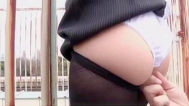 Japanese slut Yua Kisaki in Horny Fingering, Outdoor JAV video