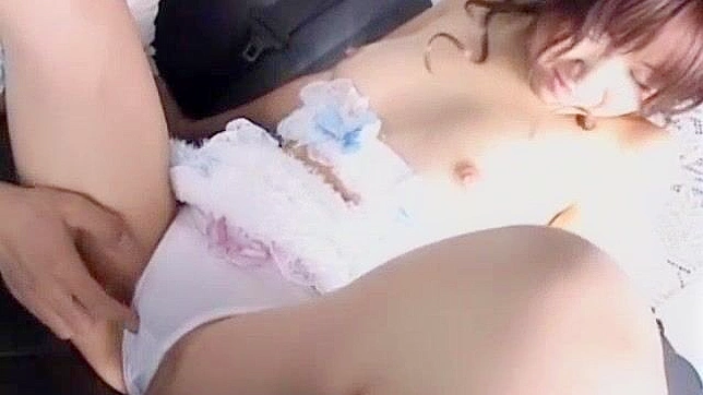 Japanese Pornstar Kokoro Hanano Gives Mind-Blowing Cunnilingus in JAV Video
