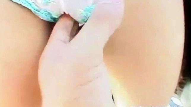 Jav Babe Pussy Pounding in Public - Exposing Her Juicy Lips!