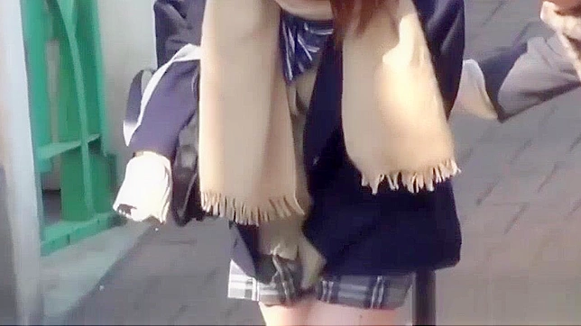 JAV HD ~ Japanese Teenagers Peeing - Extreme Wetting in Public