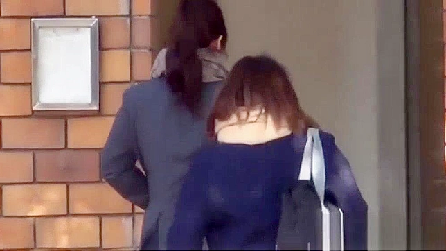 JAV HD ~ Japanese Teenagers Peeing - Extreme Wetting in Public