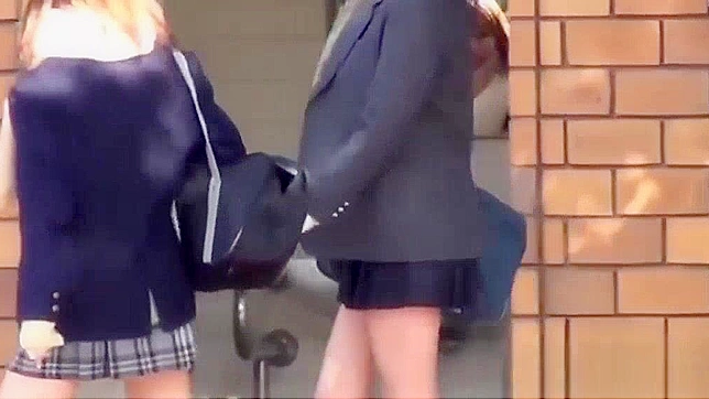 JAV HD ~ Japanese Teenagers Peeing - Extreme Wetting in Public