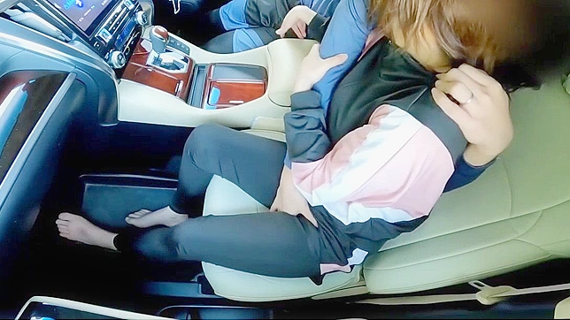 Jav Idol Akira Makes Hot Wife Naomi Cheat with Bad Boy in the Car - SEX VIDEO