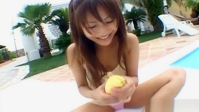 Jav Schoolgirl Izumi Yamaguchi Masturbates with Vegetables in Naughty Video