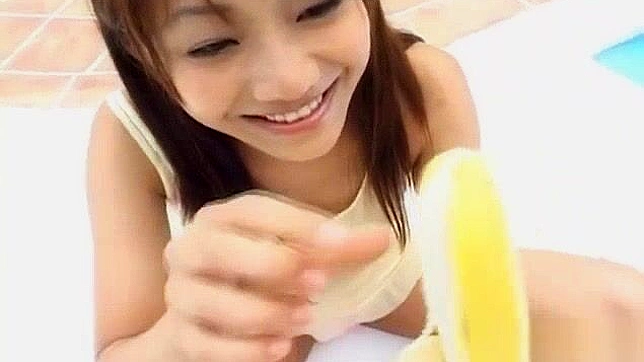 Jav Schoolgirl Izumi Yamaguchi Masturbates with Vegetables in Naughty Video