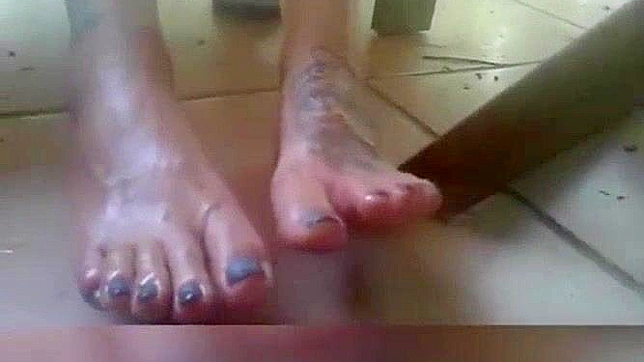 Japanese Oily Foot Tease w Quick Footjob ~ JAV Porn Video