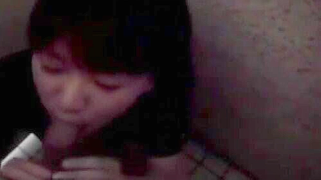 Jav Hottie Enjoys Sucking and Fingering in Public