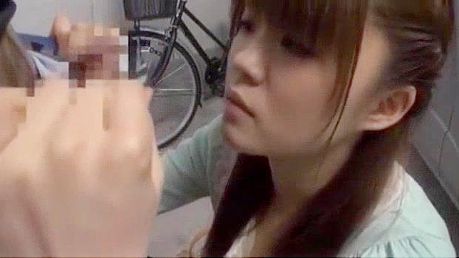 Japanese Slut in Hottest Outdoor JAV Movie