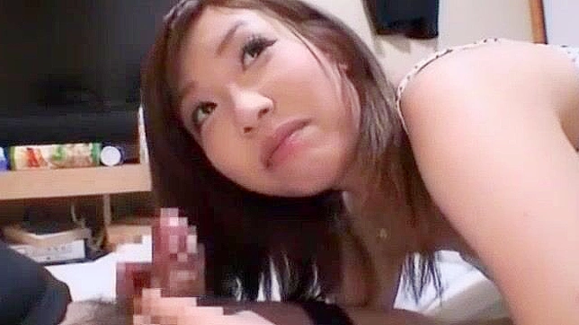 Japanese beauty Yu Minase's mind-blowing blowjob and cumshots in JAV scene