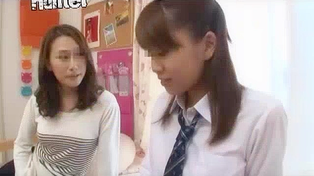 Japanese Girl in Hottest Girlfriend Shows JAV Video - Must See!