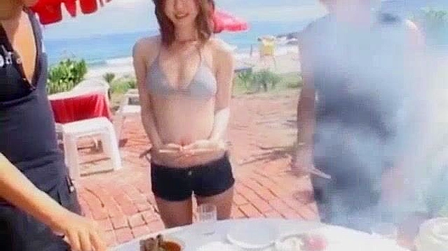 Japanese Girl's Horny Outdoor Adventure in JAV Clip