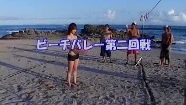 Japanese Girl's Horny Outdoor Adventure in JAV Clip