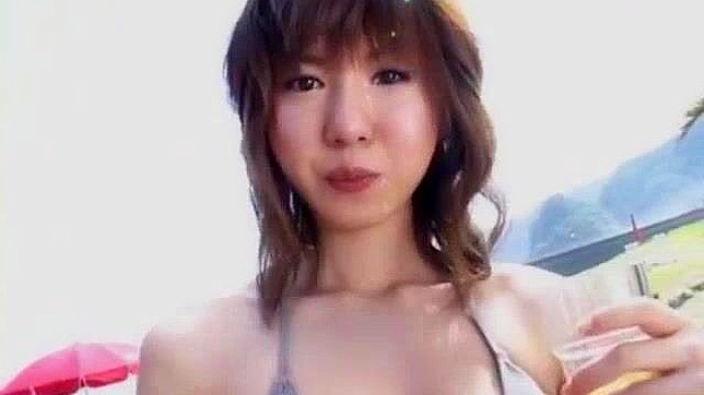 Japanese Girl's Horny Outdoor Adventure in JAV Clip