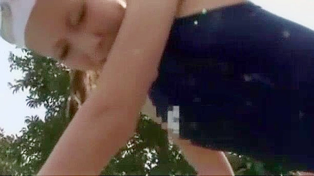 Japanese Slut in Sizzling Outdoor JAV Scene Makes You Drool!