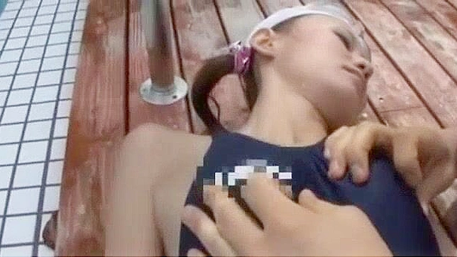 Japanese Slut in Sizzling Outdoor JAV Scene Makes You Drool!