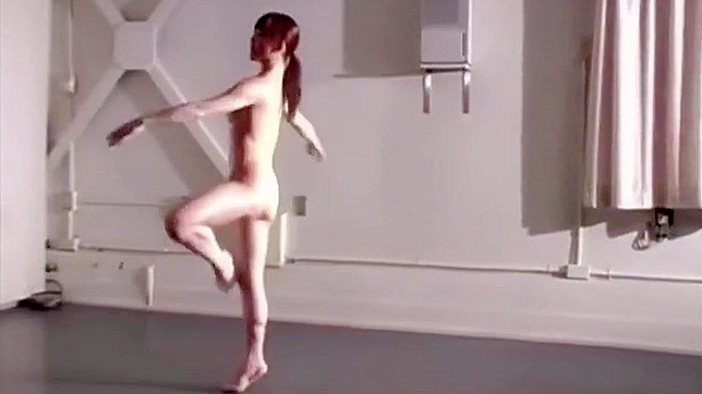 Uncensored – A Japanese Ballet Dancer's Nude Warm-up and Performance