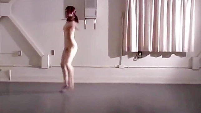 Uncensored – A Japanese Ballet Dancer's Nude Warm-up and Performance