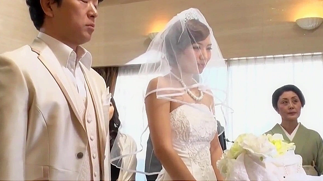 Innocent Asian Bride Captivates Best Man's Heart In Japanese Wedding Ceremony