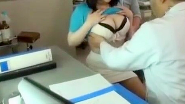 Experience the Delight of a Voluptuous Wife's Passionate Fuck Session in a Medical Setting!