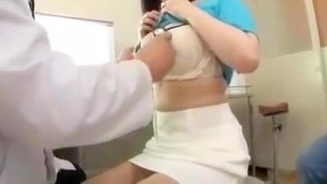 Experience the Delight of a Voluptuous Wife's Passionate Fuck Session in a Medical Setting!