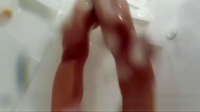 JAV Icon Asa Akira Gets Steamy in the Shower