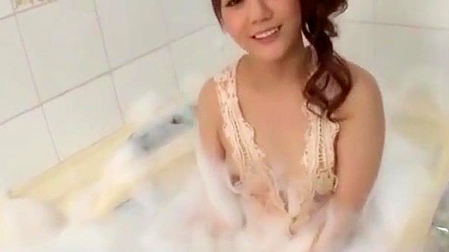 JAV Beauty Swallows Cum in Her Pretty Mouth - Must-Watchclip!