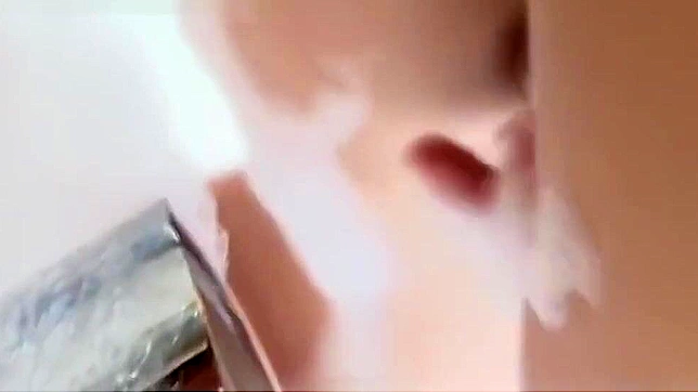 Mesmerizing Solo Girl Video ~ Satiate Your Wildest Dreams!