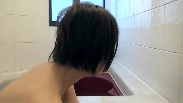 Introducing the Luscious Japanese Enchantress in an Alluring Masturbation Scene