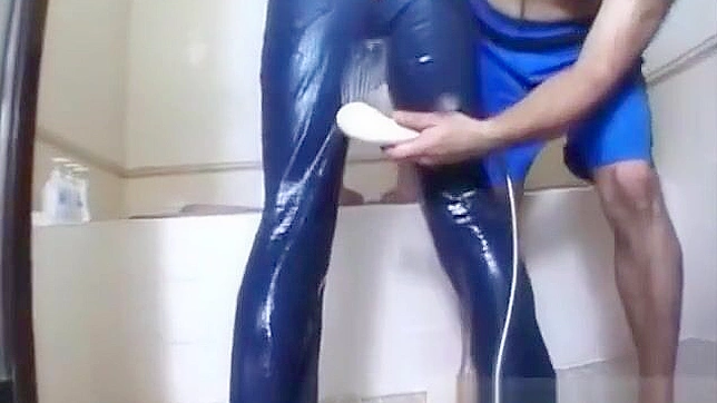 Sexy MILF Gets Wet and Wild in the Bathroom – Must-See JAV Video