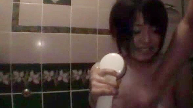 Gorgeous Chiharu Nakasaki in Sensual JAV Shower Scene