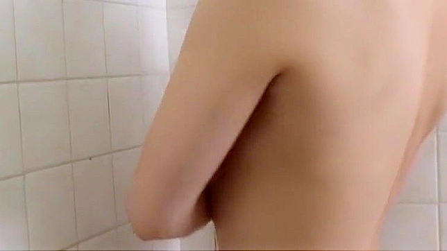 Introducing Luscious Japanese Model Mizue Hanashima's Steamy Masturbation Scene!