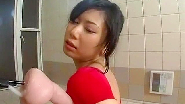 Japanese Enchantress Kasumi Hoshino's Luscious Showers with Toys