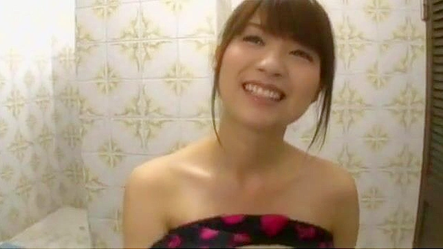 Enjoy the Sensual Mayuka Akimoto in this Sizzling JAV Girlfriend Video