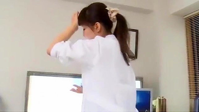 JAV Goddess Shunka Ayami's Incredible Handjob Skills as a Seductive Nurse