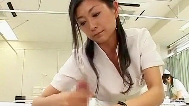 Japanese Goddess Gives Mind-Blowing Handjob - Must-Watch JAV Clip!