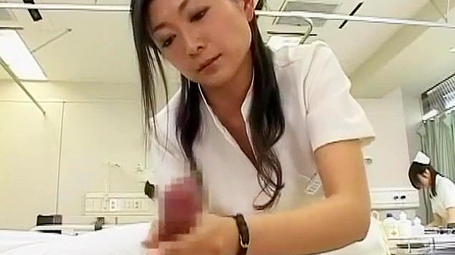 Japanese Goddess Gives Mind-Blowing Handjob - Must-Watch JAV Clip!