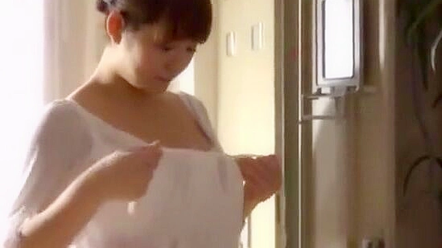 Revealing Luscious Megu Fujiura in a Sexy Nurse Outfit ~ Must-Watch JAV Clip