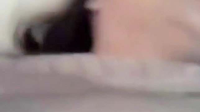 JAV Nurse Exposes her Luscious Body in a Sultry Taiwanese Selfie Video