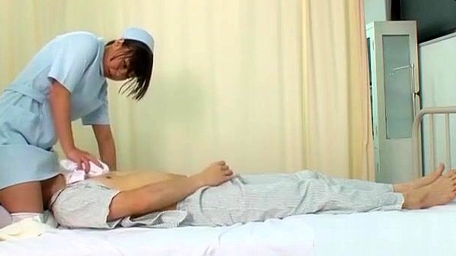 JAV sensation ~ A seductive Asian nurse indulges in steamy facesitting