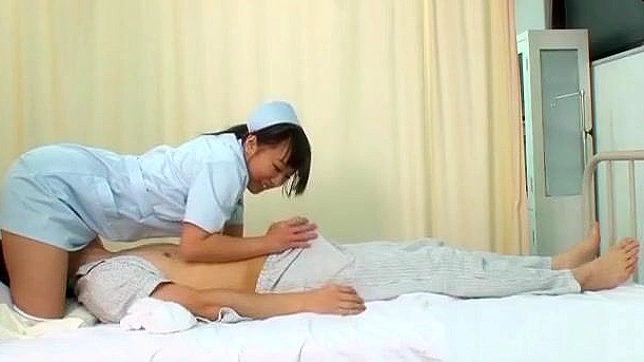 JAV sensation ~ A seductive Asian nurse indulges in steamy facesitting