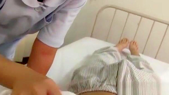 JAV sensation ~ A seductive Asian nurse indulges in steamy facesitting