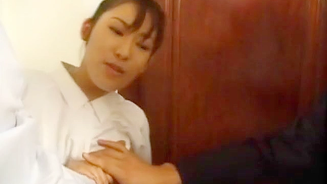 JAV Mako Mochizuki's Wild Nurse Role in Intense Sex Scene!