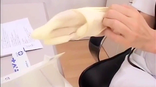 Japanese Beauty in Latex Gloves Gives Exquisite Handjob