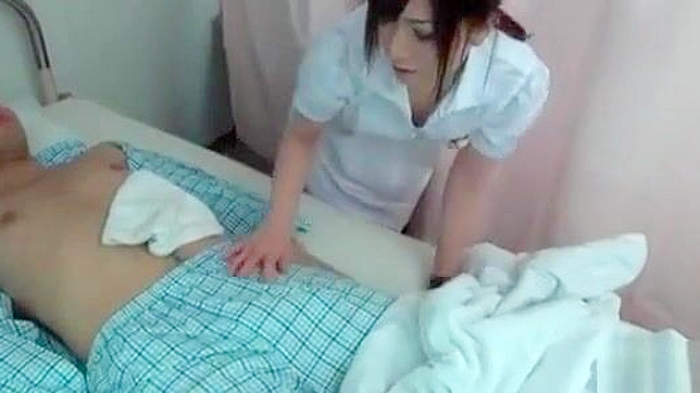 Japanese nurse's sexy cock sucking features revealed!