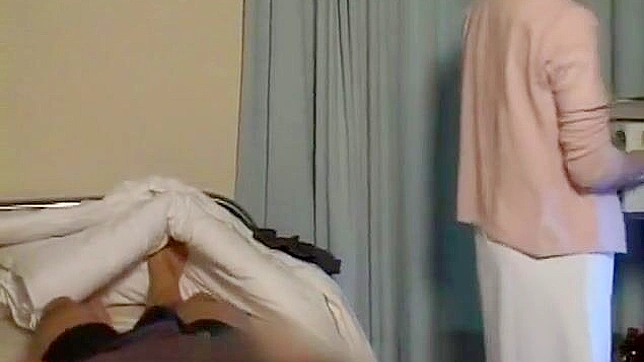 Uncensored Japanese Nurse Mature in Pantyhose Getting Huge Cum on Pussy