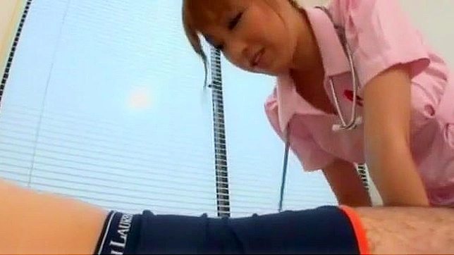 Fall in Love with the Seductive Anri Hoshizaki in a Mind-Blowing JAV Blowjob Scene